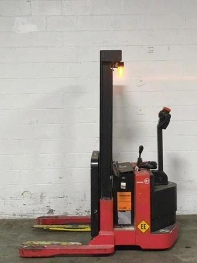 Refurbished BT Prime Mover WSX22 — EE‑Rated Walkie Stacker — 128” Lift — CSA Ready — 428 Hours