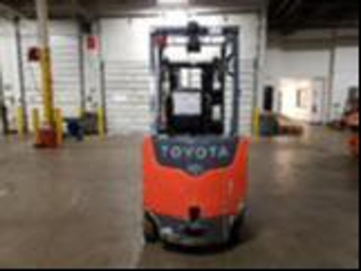 Toyota 8FBCU25 – direct rear view – counterweight, CSA safety decals, and cushion tires – CSA/MOL electric forklift – Brampton ON