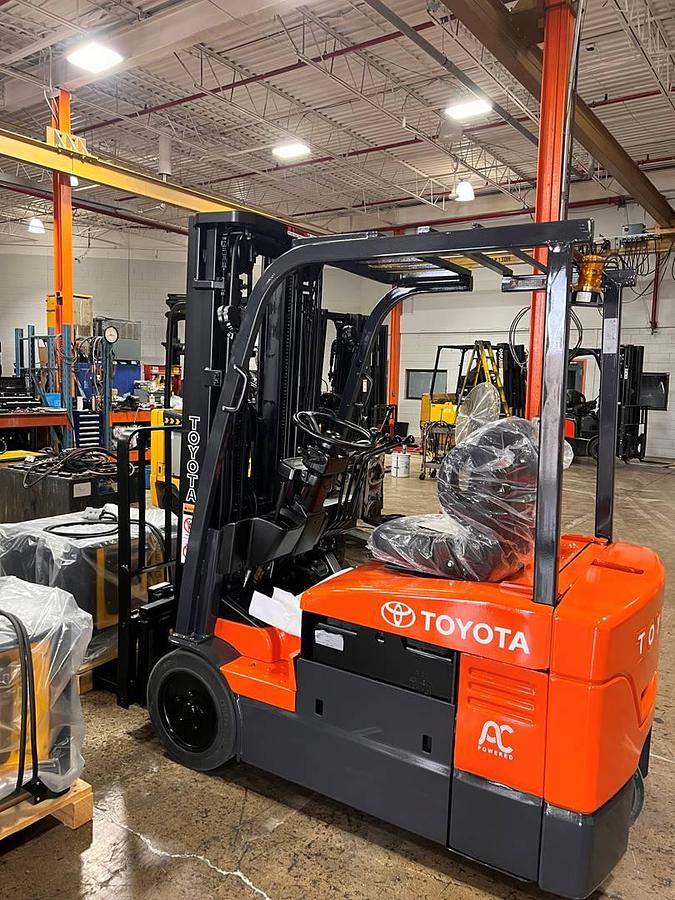 Sold-Toyota-7FBEU20-CSA-3-Wheel-Electric-3,000lb-189”-Lift-BramptonON