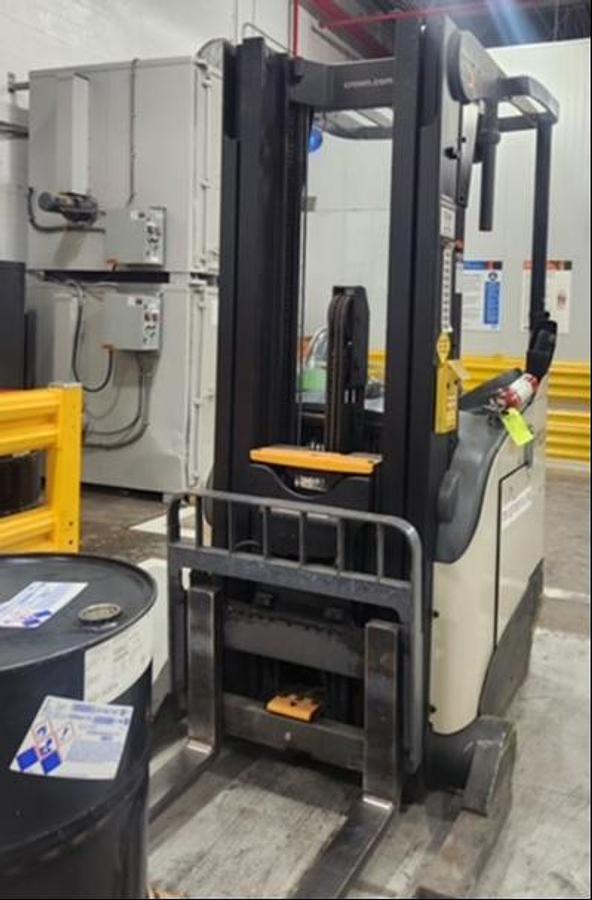 Front view of Crown RR5725-45 reach truck showing 3-stage mast, carriage, and forks – EE rated, CSA inspected, 4,500 lb capacity