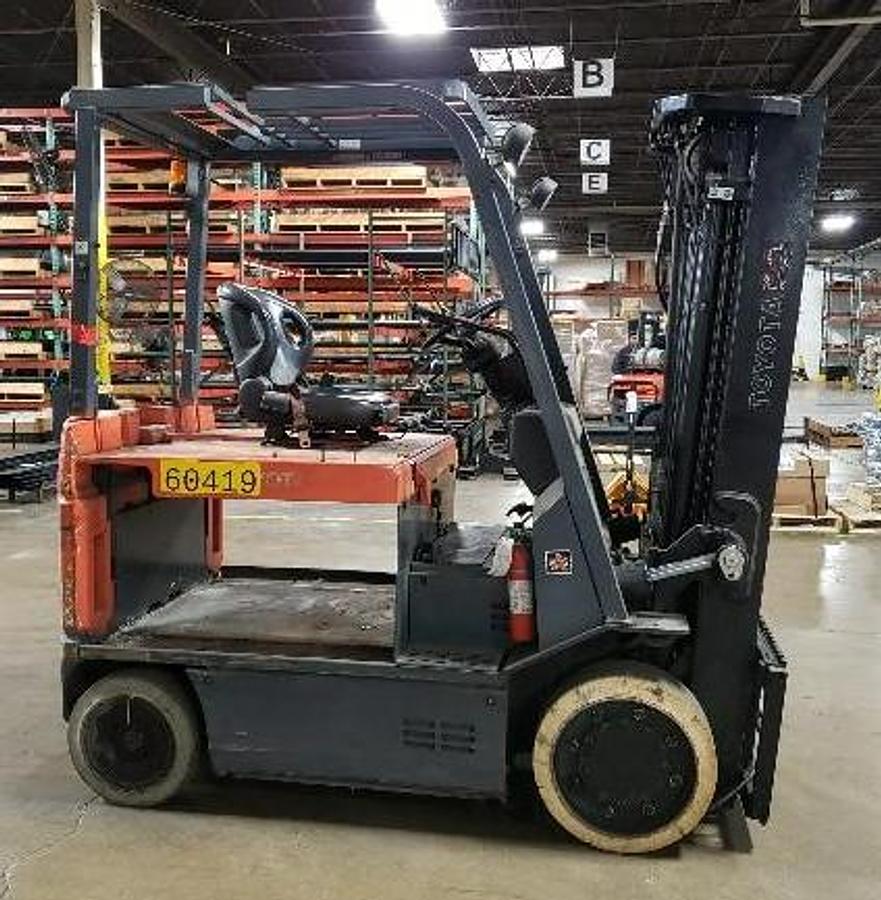 Opposite side view of 2018 Toyota 7FBCU35 electric forklift – CSA-certified 8,000 lb 4-wheel chassis with 187” triple mast, clamp-ready 4-way hydraulics, and cushion tires shown reconditioned as chassis-only with used or new 48V battery upgrade available in Brampton ON – Premier Lift Equipment