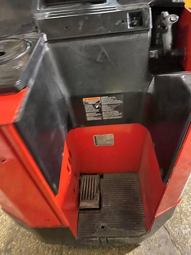 Refurbished SOLD – Refurbished 1993 Raymond 31-R45 | Electric Reach Truck | CSA Certified | Mississauga Deployment Completed