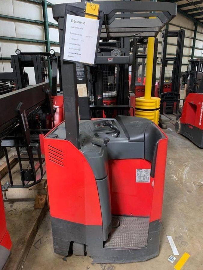 Raymond 415-C35TT – rear view – dockstock chassis and counterweight – CSA/MOL certified stand-up electric forklift – Vaughan ON