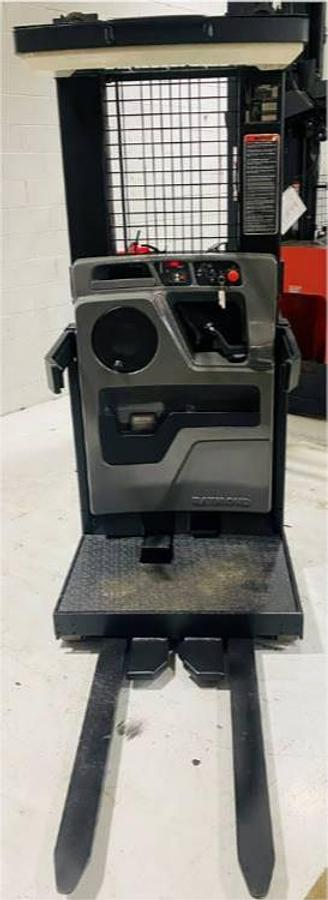 Operator platform view showing ergonomic controls and CSA dashboard