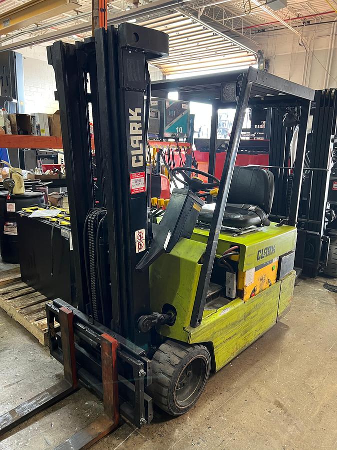 Clark TM20 – triple mast side angle – 189” lift height – CSA certified electric forklift – Brampton ON