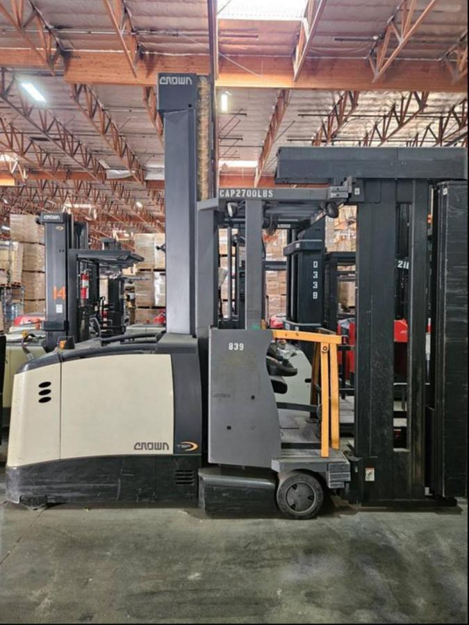 2006 Crown TSP6500-30 CSA turret forklift Brampton 3000 lb 243” triple mast rail guide battery included export-certified