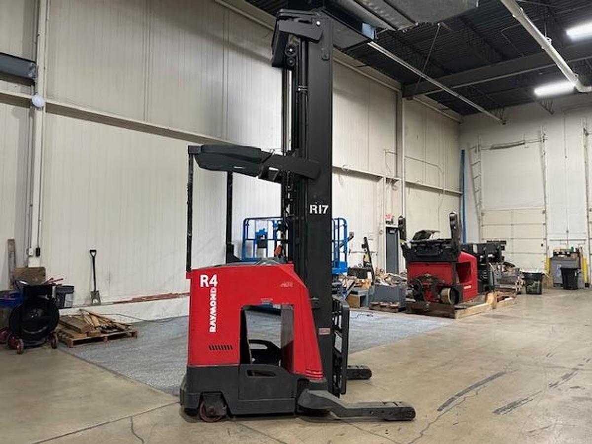 2017 Raymond 750‑R45TT reach truck – side profile with 336" triple mast and reach mechanism