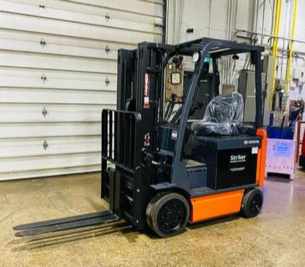 Toyota 8FBCU20-COMP CSA electric forklift Brampton 4000 lb 189” triple mast compact chassis freezer-compatible