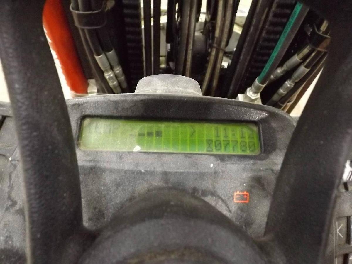 Digital hour meter on 2019 Yale GLC120VX forklift showing 7,780 verified operating hours – CSA certified LP gas unit in Brampton ON