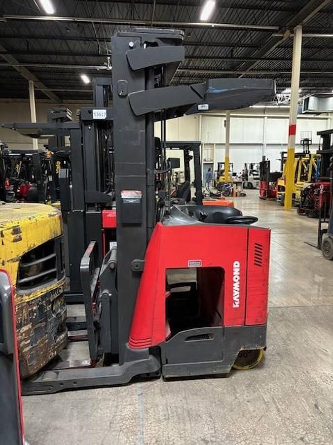 2013 Raymond 750-DR32TT CSA deep reach forklift Brampton 3200 lb 237” triple mast pantograph freezer-compatible export-certified