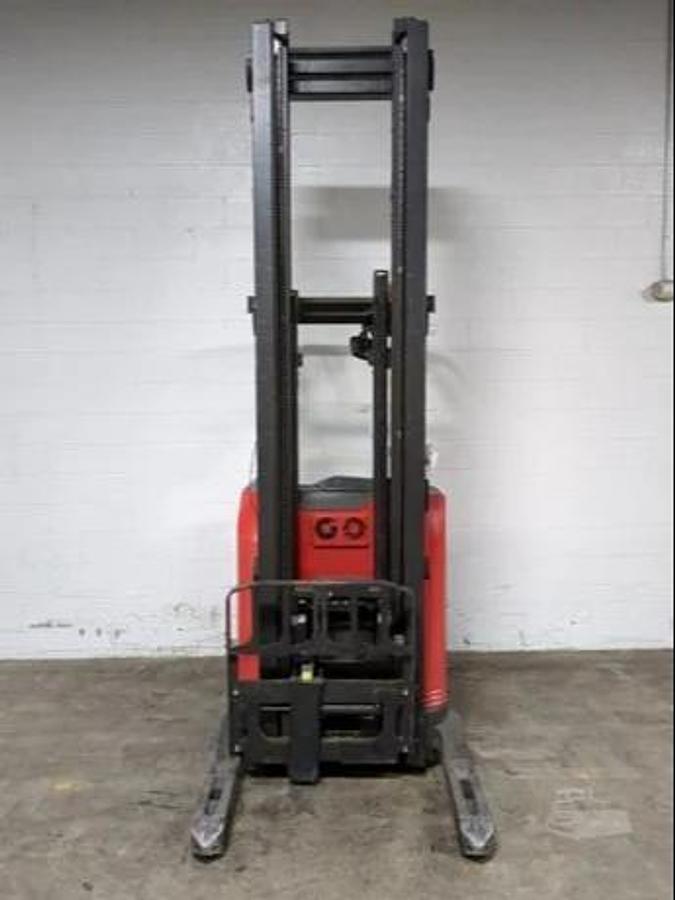 Raymond 750-R45TT reach truck front view | 42″ forks | triple mast | carriage and baselegs visible | CSA warehouse forklift | Brampton ON
