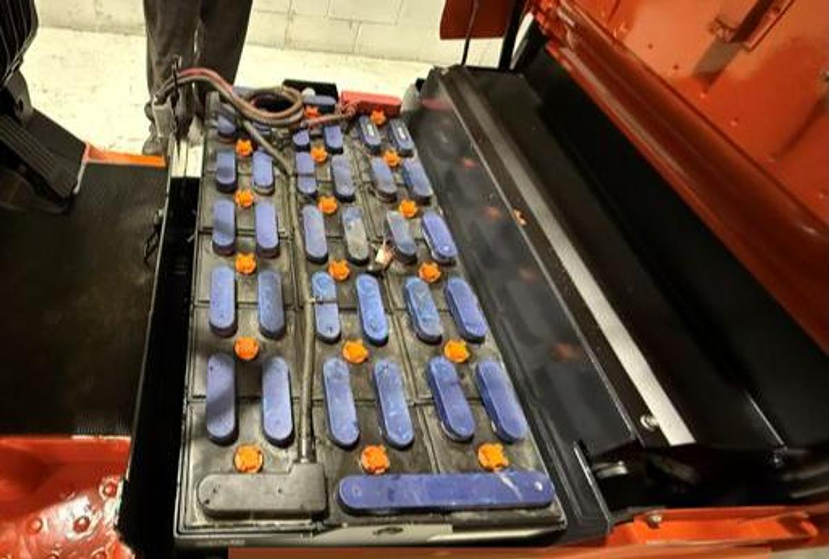 Used Forklift Battery & Charger Rentals | 24V · 36V · 48V Power Solutions