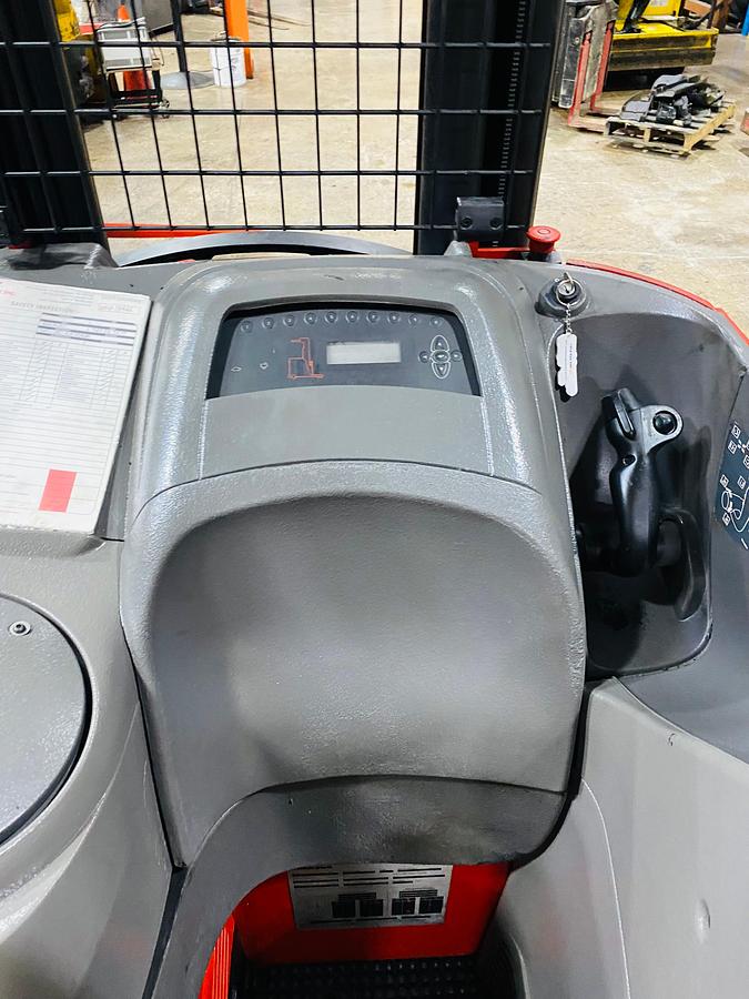 Operator Driver Console forward-facing controls