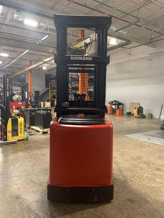 Raymond 550-OPC30TT WG – rear view – counterweight and overhead guard – CSA/MOL certified electric picker – Brampton ON