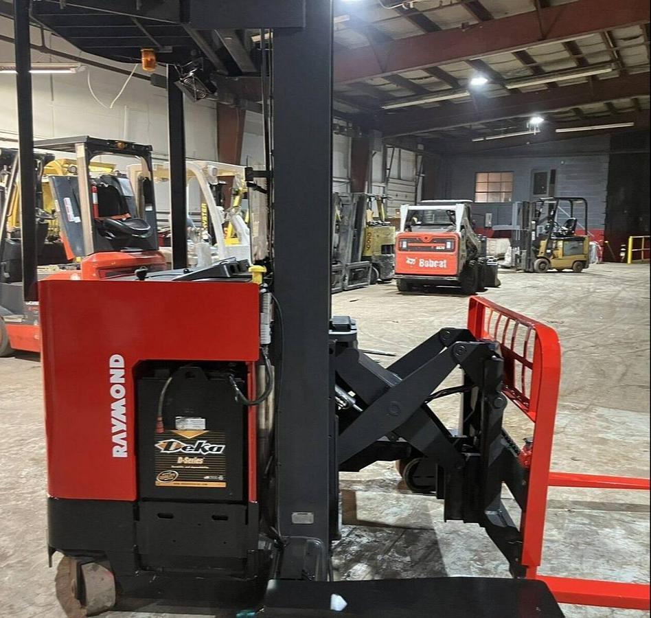 2005 Raymond EASI 4D-R45TT Electric Forklift | 4-Way Reach | Triple Mast | CSA Certified | Brampton ON | Export Ready