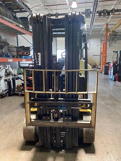 Used 2015 Yale ERC050VGN – CSA Electric Forklift Brampton ON | 5,000 lb | 240” Quad Mast | Fork Positioner | Clamp-Ready | 36V Electric | Battery Optional