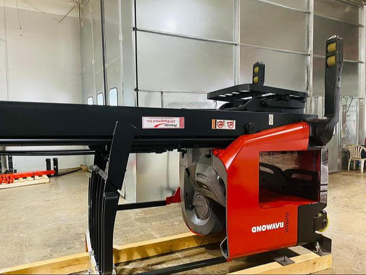 Side view of Raymond 750‑DR32TT laid down in cradle for transport