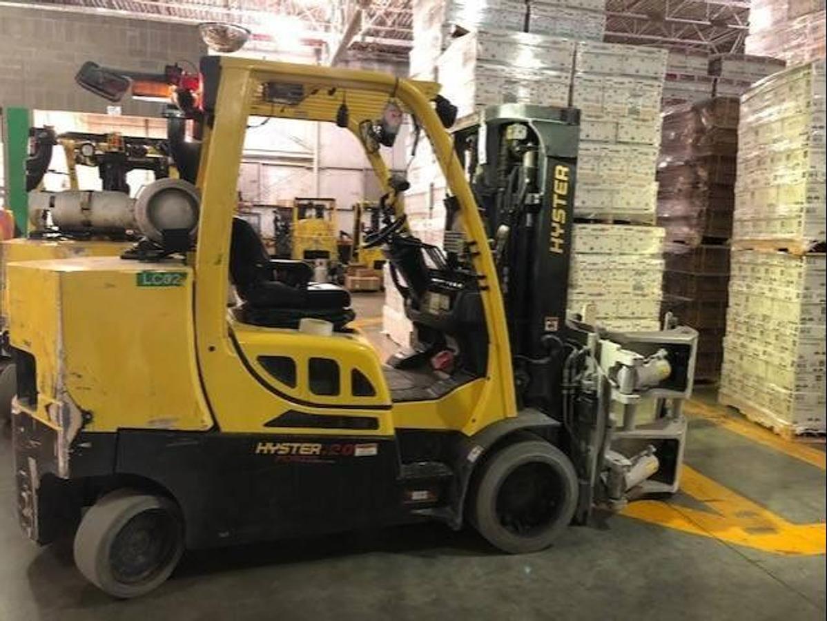 Hyster S120FTPRS – full side profile – clamp attachment, triple mast, and cushion tires – CSA propane forklift – Brampton ON