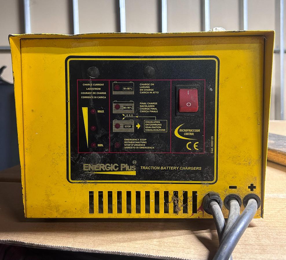“Energic Plus TSS 48/10 forklift battery charger, 48V 10A lead‑acid unit with CSA certification.”
