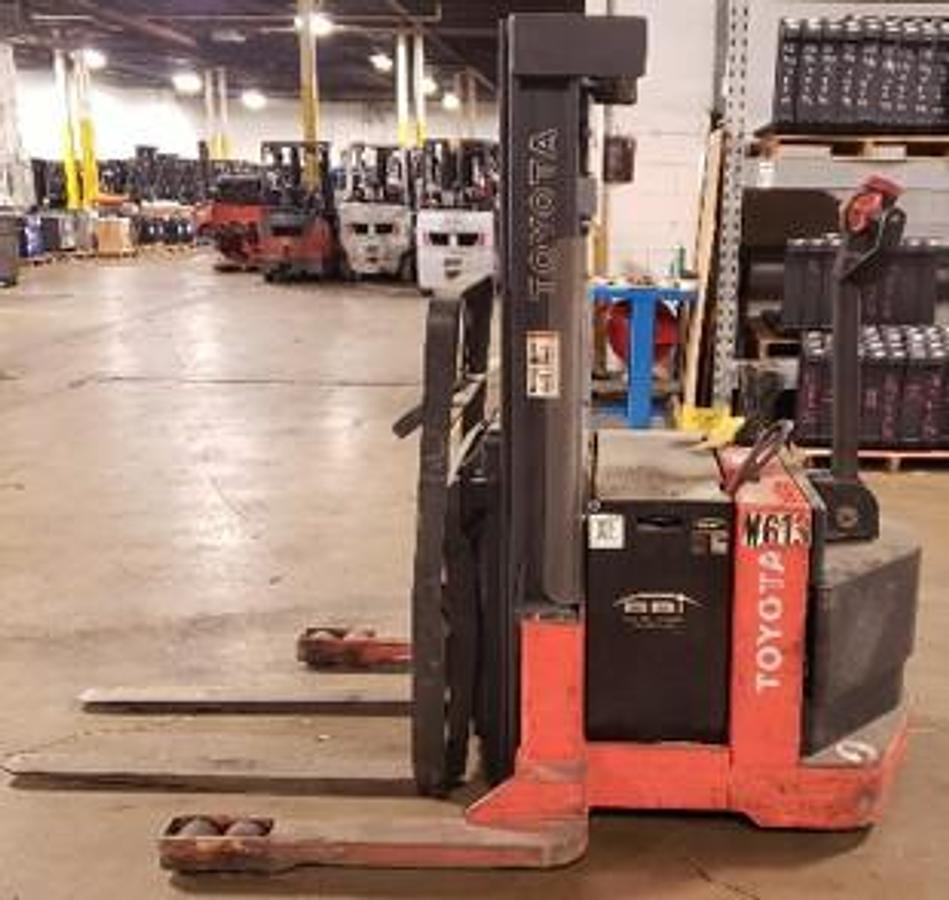 CSA Certified Toyota Walkie Reach Truck Brampton