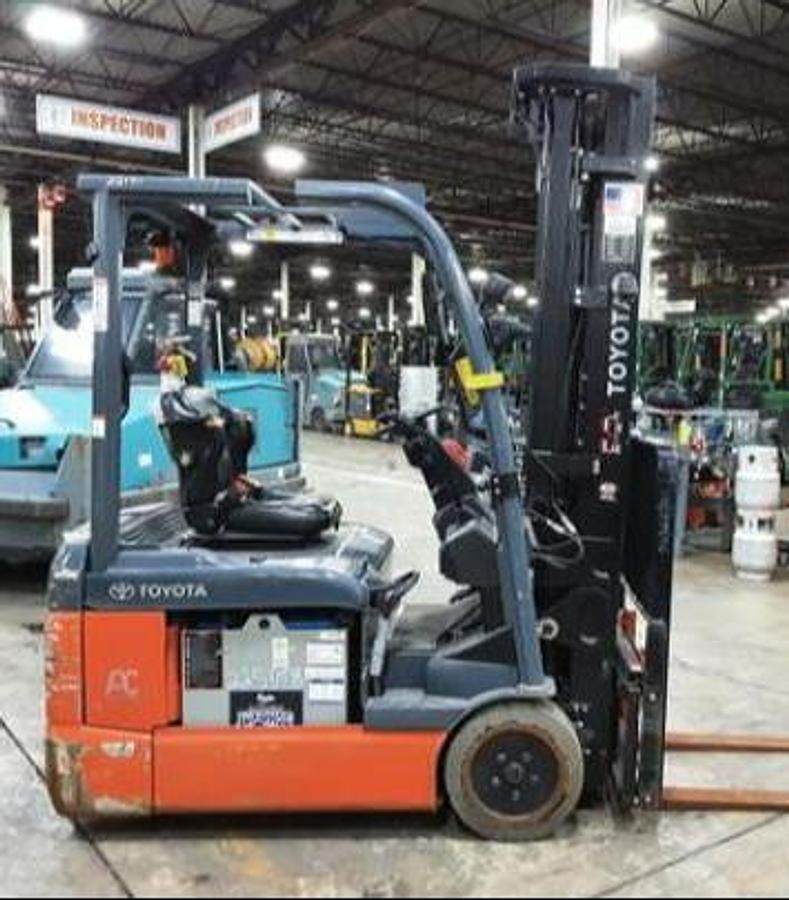 2021 Toyota 8FBE18U electric forklift side view 3500 lb 276 inch quad mast