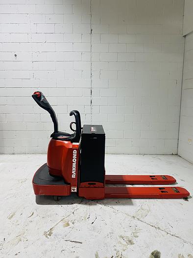 Refurbished 2012 Raymond 8400
