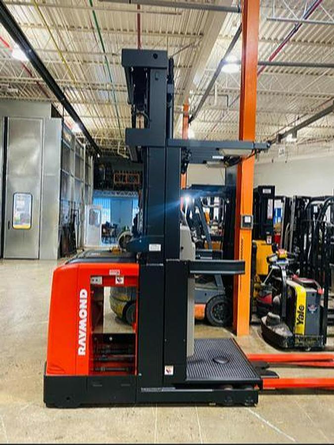 2012 Raymond 550-OPC30TT WG CSA order picker Brampton 3000 lb 273” triple mast wire guidance UL/EE freezer-compatible export-certified