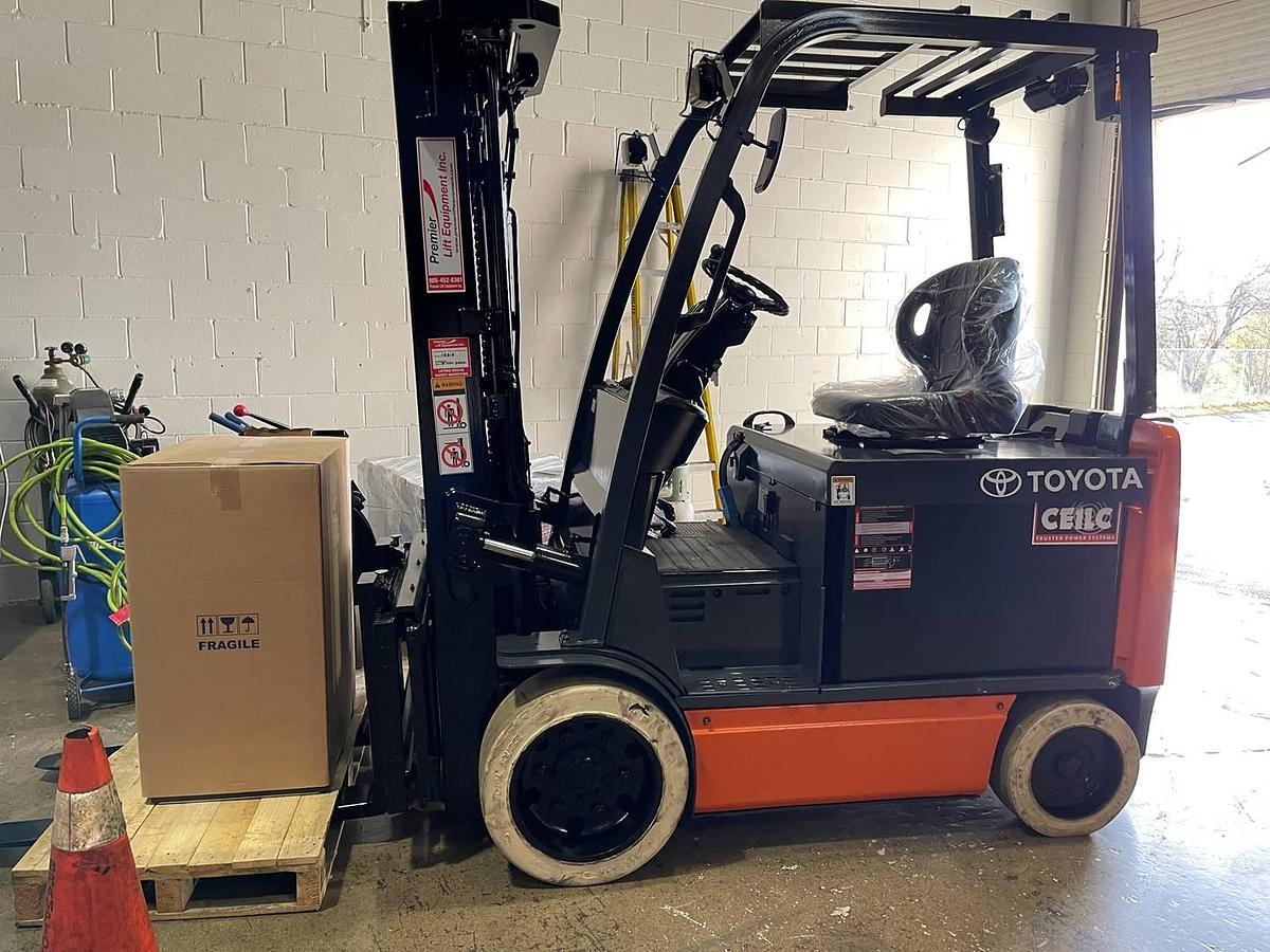 Toyota 8FBCU30 CSA electric forklift Brampton 6000 lb 189” triple mast LP-to-electric freezer-compatible UL/EE fire-safe