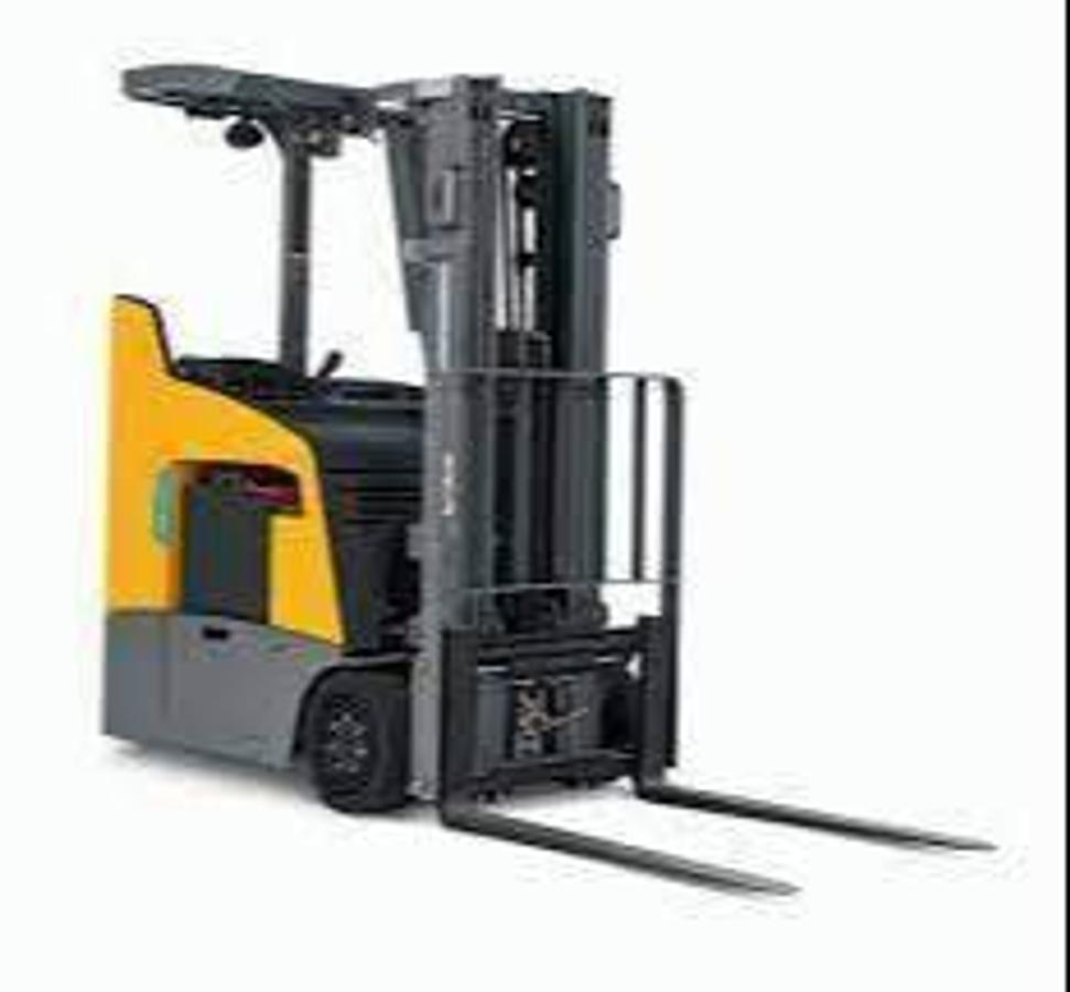 Jungheinrich ETG350 – side profile – quad mast, cushion tires, EE-rated cab – CSA electric forklift – Brampton ON
