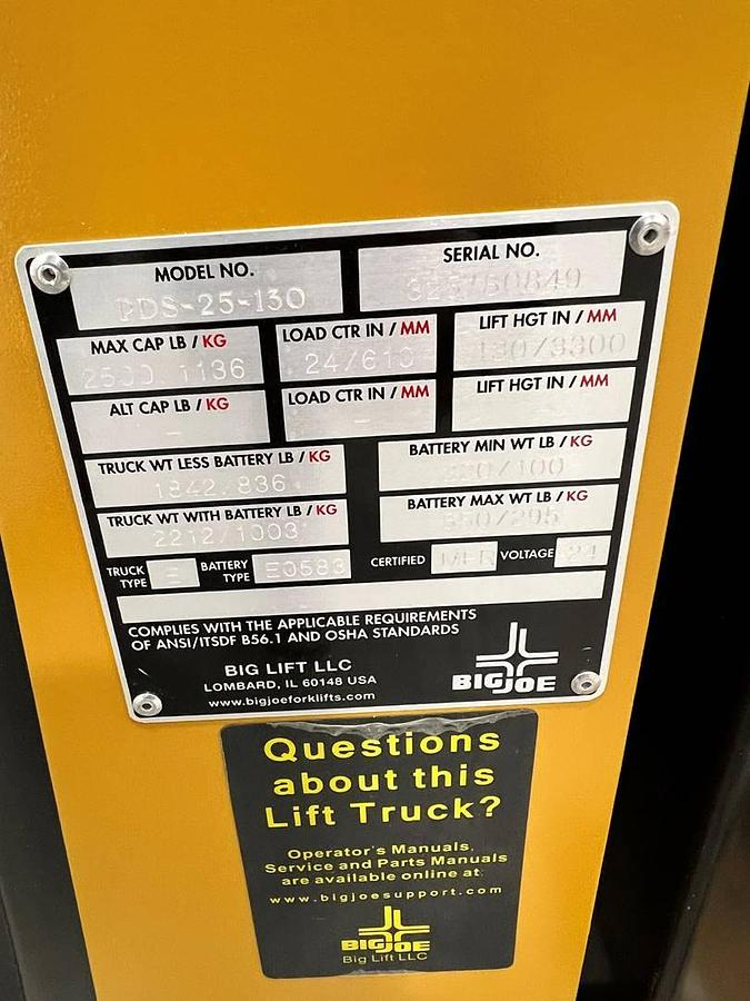 Big Joe PDS-25-130 – data tag close-up – serial number, model ID, rated capacity – CSA-certified electric stacker – Brampton ON