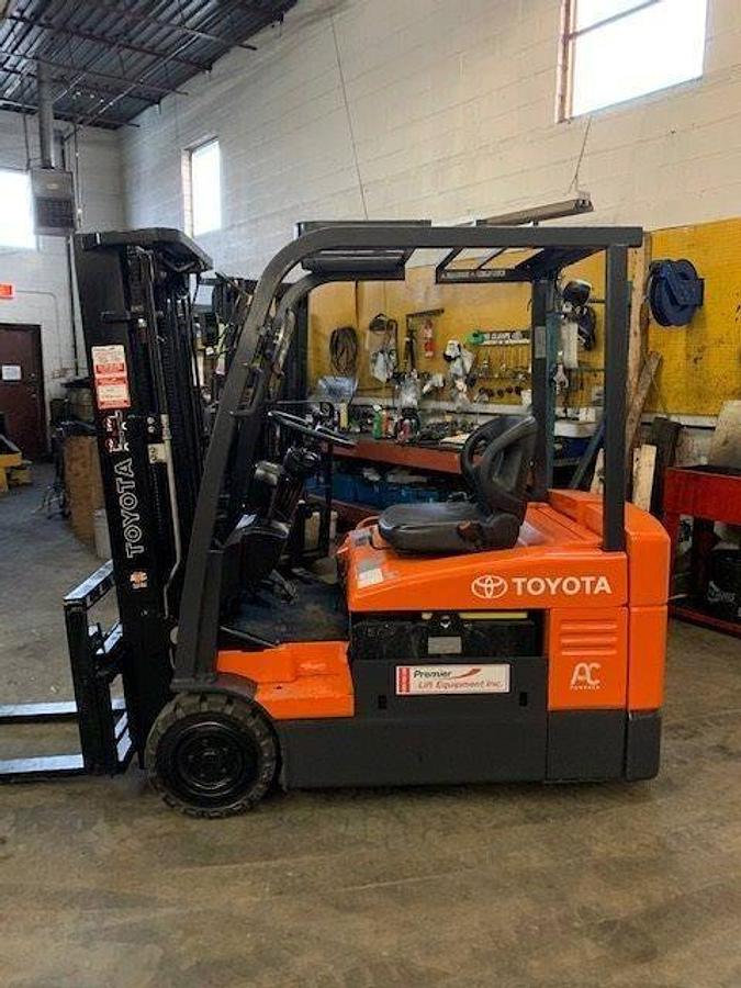 Toyota 7FBEU20 electric forklift CSA certified Mississauga