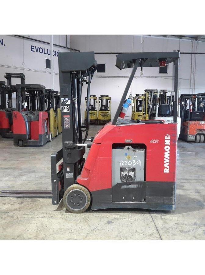 2015 Raymond 425-C35TT electric reach truck with dockstocker chassis and side shift deployed in Vaughan for CSA-compliant indoor warehouse operations