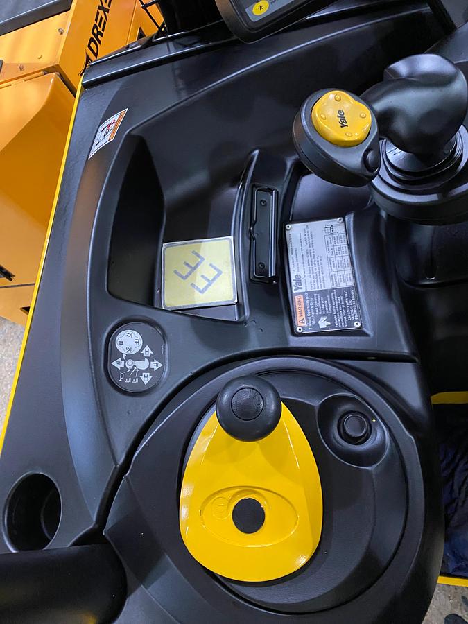 operators control console