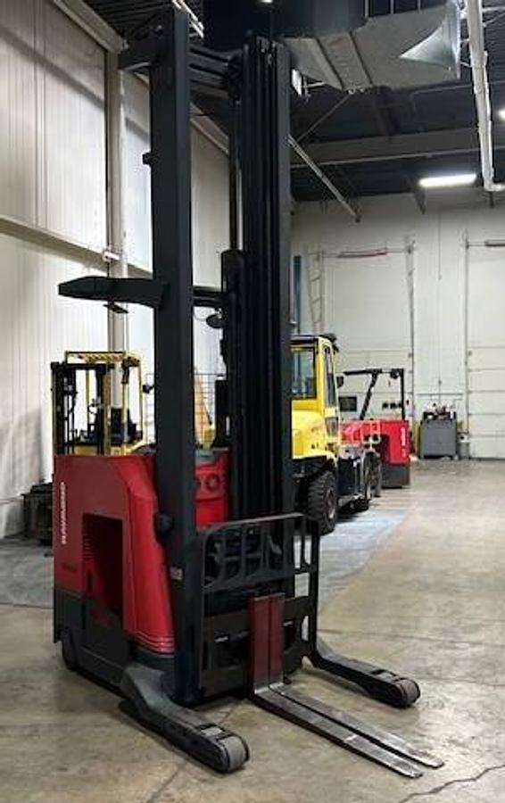 Front angled view showing mast rails and compact chassis profile