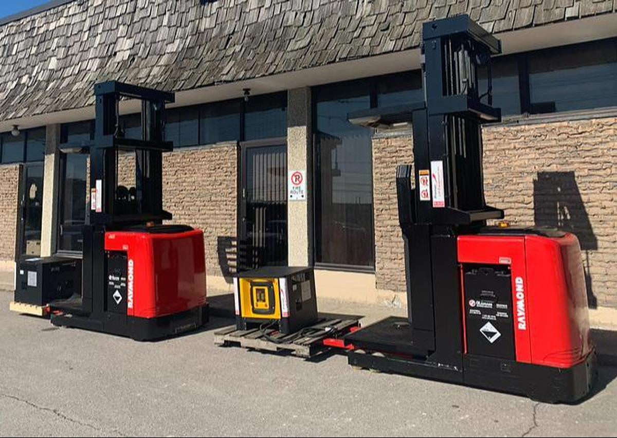 Raymond 550-OPC30TT WG – picker and charger setup – CSA certified electric forklift with matched charger – Brampton ON