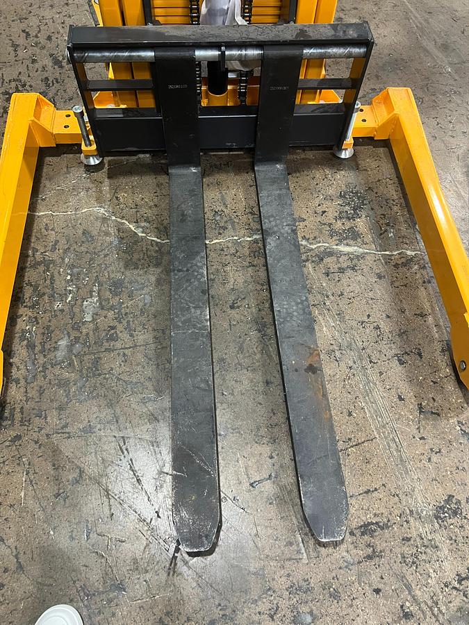 Forks and Straddle Legs – Noblelift H-5440 Manual Push Electric Stacker | 41” Inside Width | 48” Overall | CSA Certified | Brampton ON