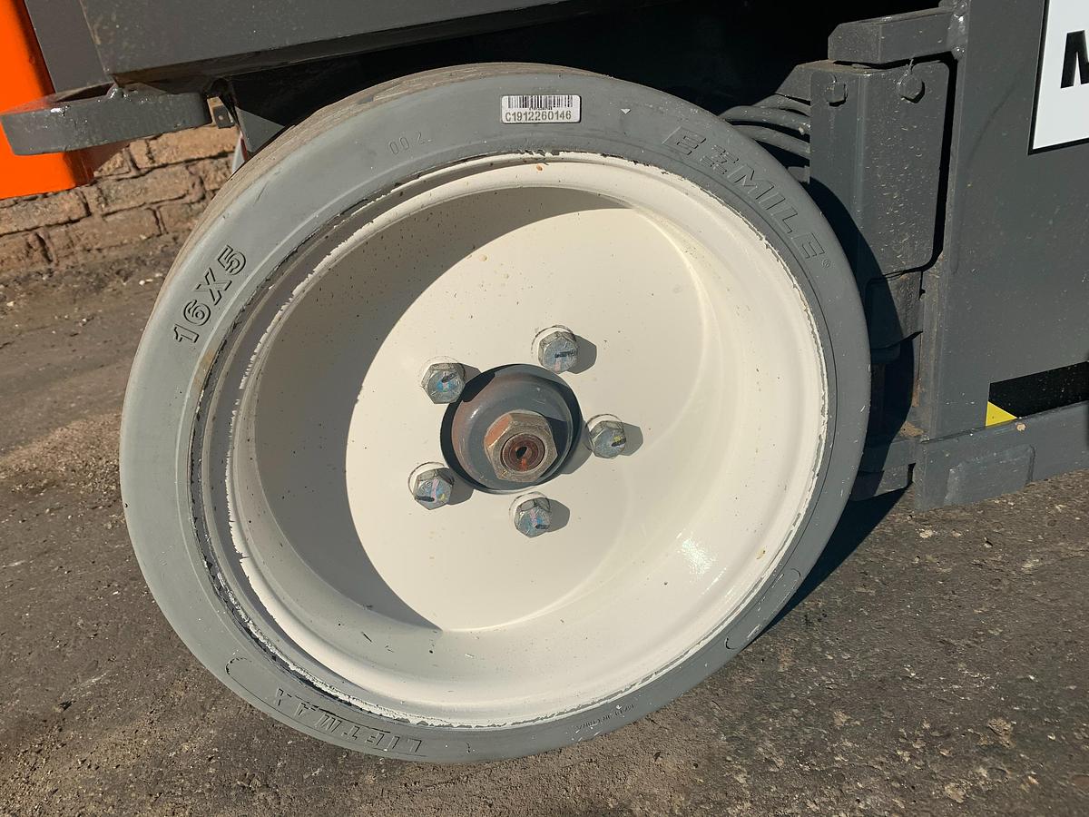 Skyjack SJIII 3220 – left non-marking slab tire – 16 x 5 solid rubber – CSA/MOL certified – Brampton ON