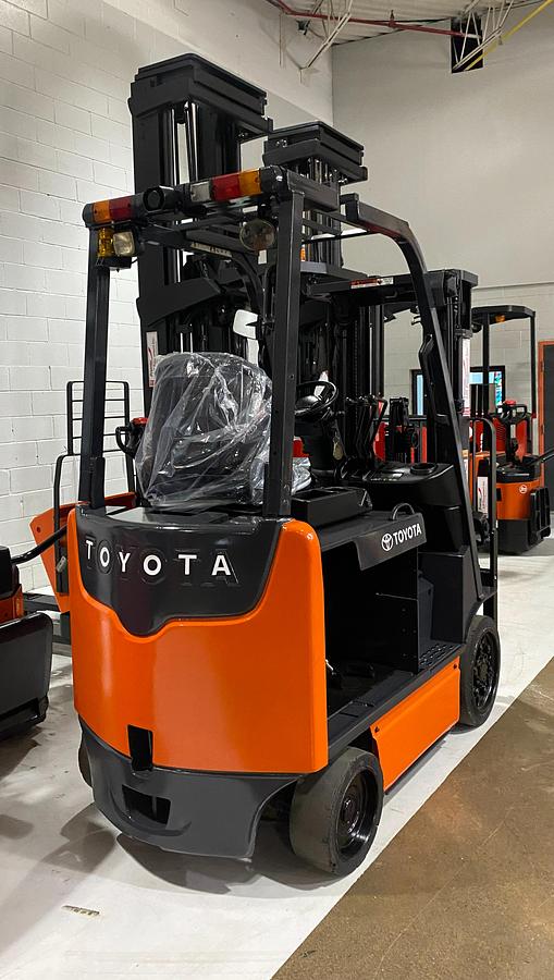 2016 Toyota 8FBCHU25 electric forklift – rear side angle view – 5,000 lb capacity – 48V 4‑wheel electric – cushion tire indoor warehouse forklift
