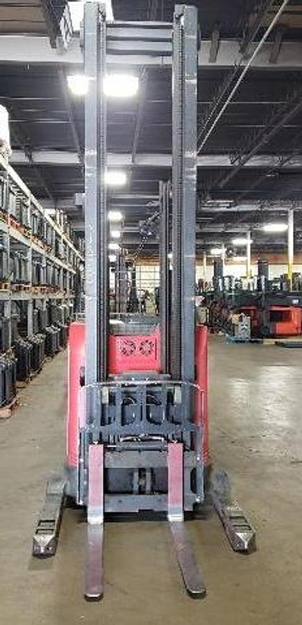 2018 Raymond 750‑DR32TT Deep Reach Forklift – Front View