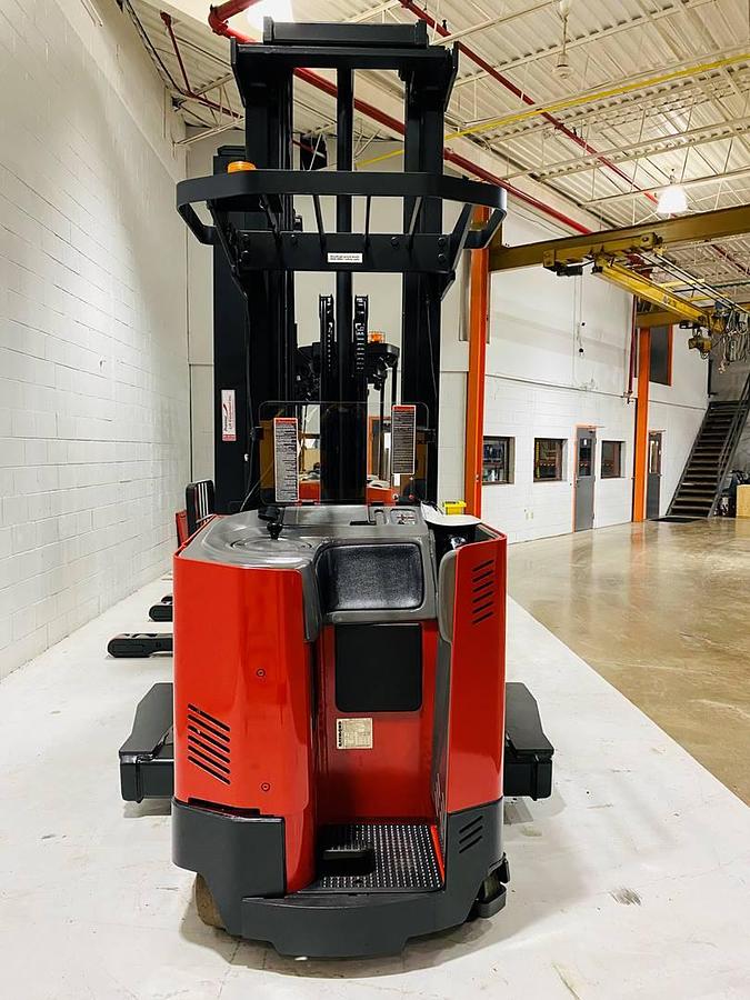 Reconditioned Raymond EASI‑4D‑R45TT Warehouse Forklift