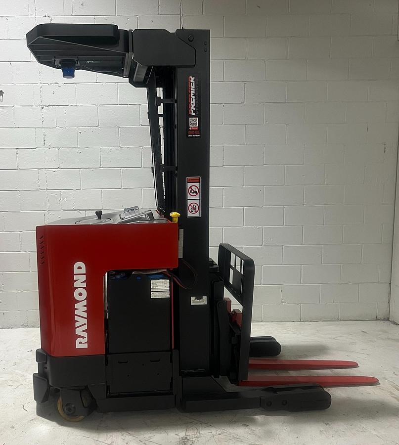 “Raymond EASIR40TT front angle – forks, mast, and reach mechanism – 4000 lb electric reach truck”
