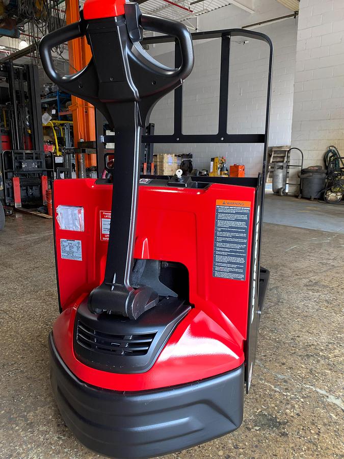 Raymond 8210 – rear view – handle throttle, charger port, and battery housing – CSA/MOL certified electric walkie pallet jack – Brampton ON