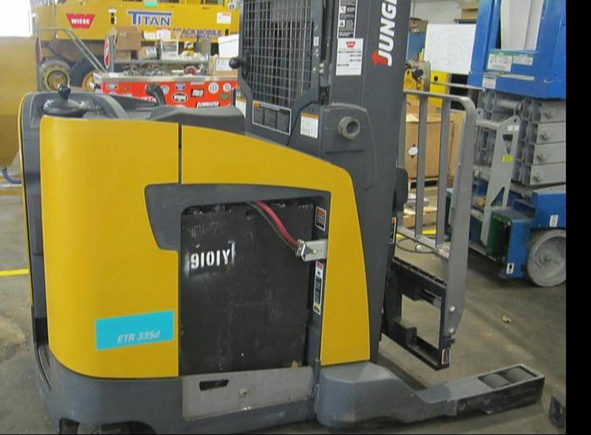 Sold-Jungheinrich-ETR335DA-CSA-Electric-Double-Reach-3,500lb-366”-Lift-BramptonON