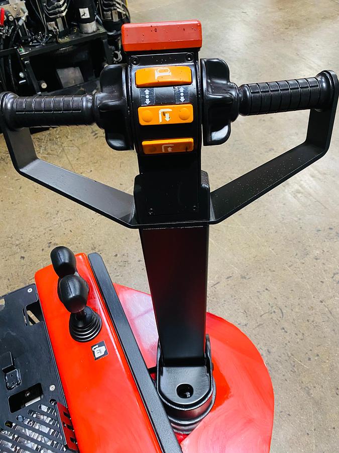 Walk behind power control handle