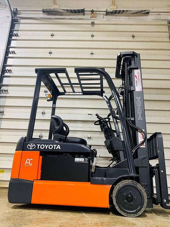 2018 Toyota 8FBE20U CSA electric forklift Mississauga 4000 lb 218” triple mast side shift 3-wheel UL/EE rated freezer-compatible export-certified