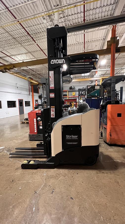 Refurbished Reach Trucks | Single‑Reach & Deep‑Reach Forklifts