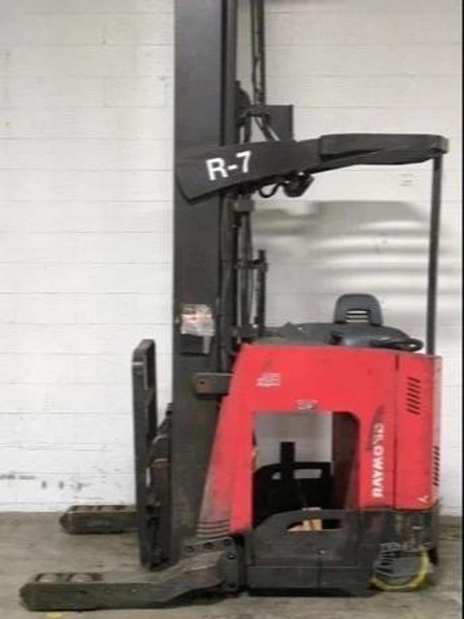 Raymond 752-R45TT CSA reach truck Brampton 4500 lb 379” triple mast side shift single reach battery extra indoor export