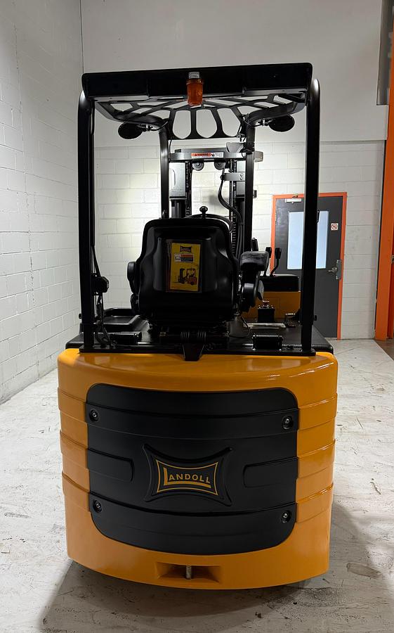 "Rear view of 2019 Bendi B30/42AC180D articulated VNA forklift showing counterweight, chassis, and 48V electric power system"