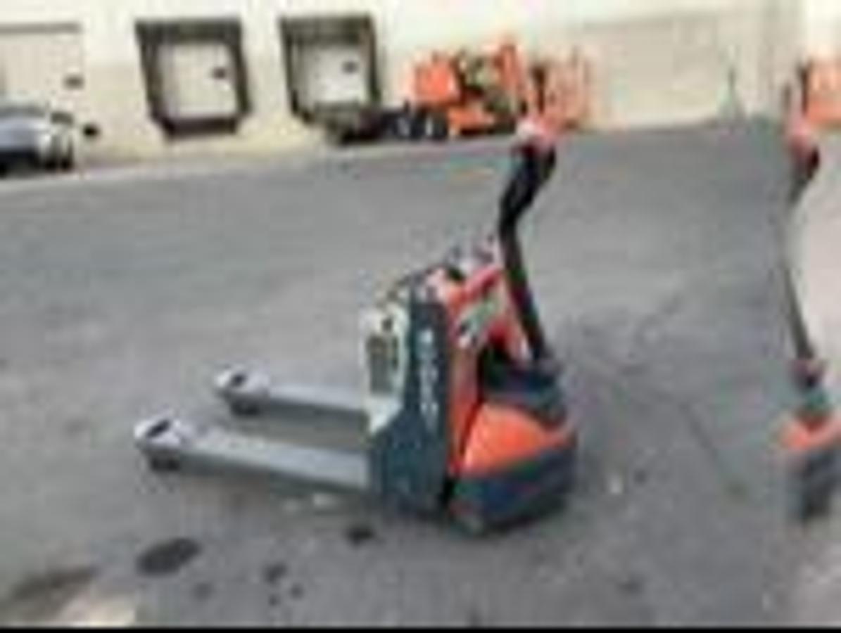 Toyota 8HBW23 – rear angle view – forks, handle, and counterweight – CSA-certified walkie pallet jack – Brampton ON