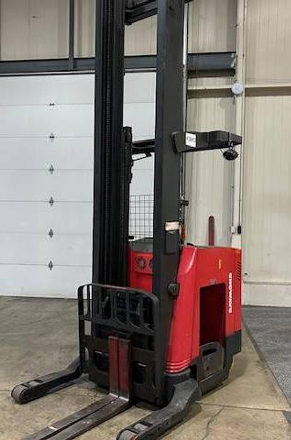 Opposite Front angled view showing mast rails and compact chassis profile